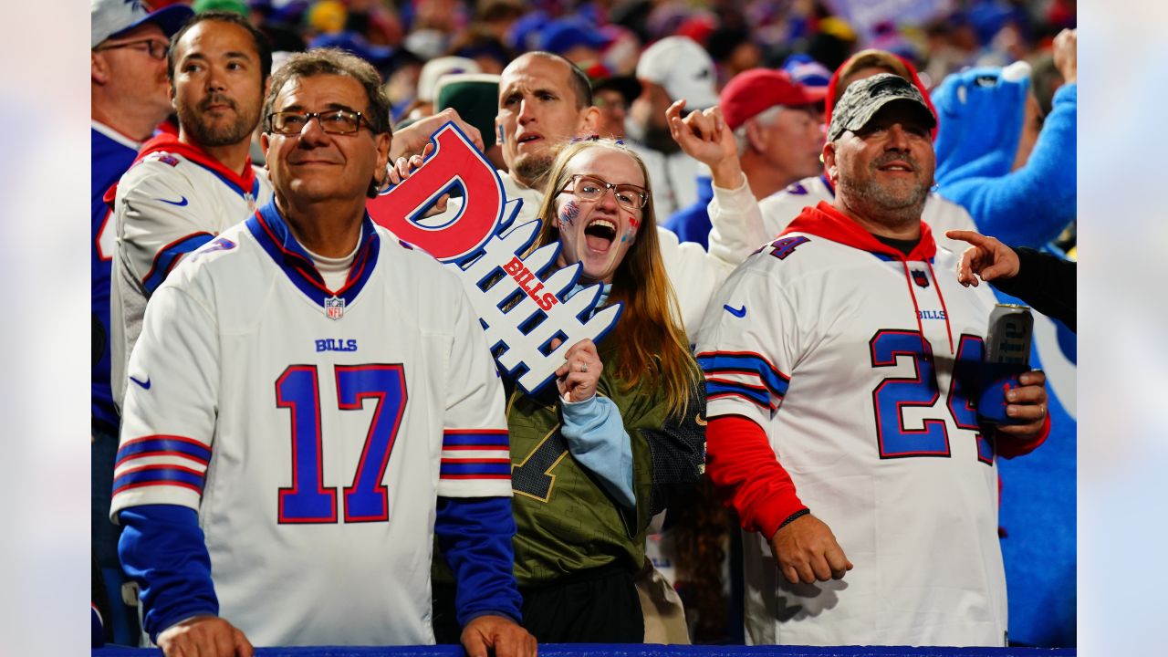 Bills shine in 10-point primetime victory