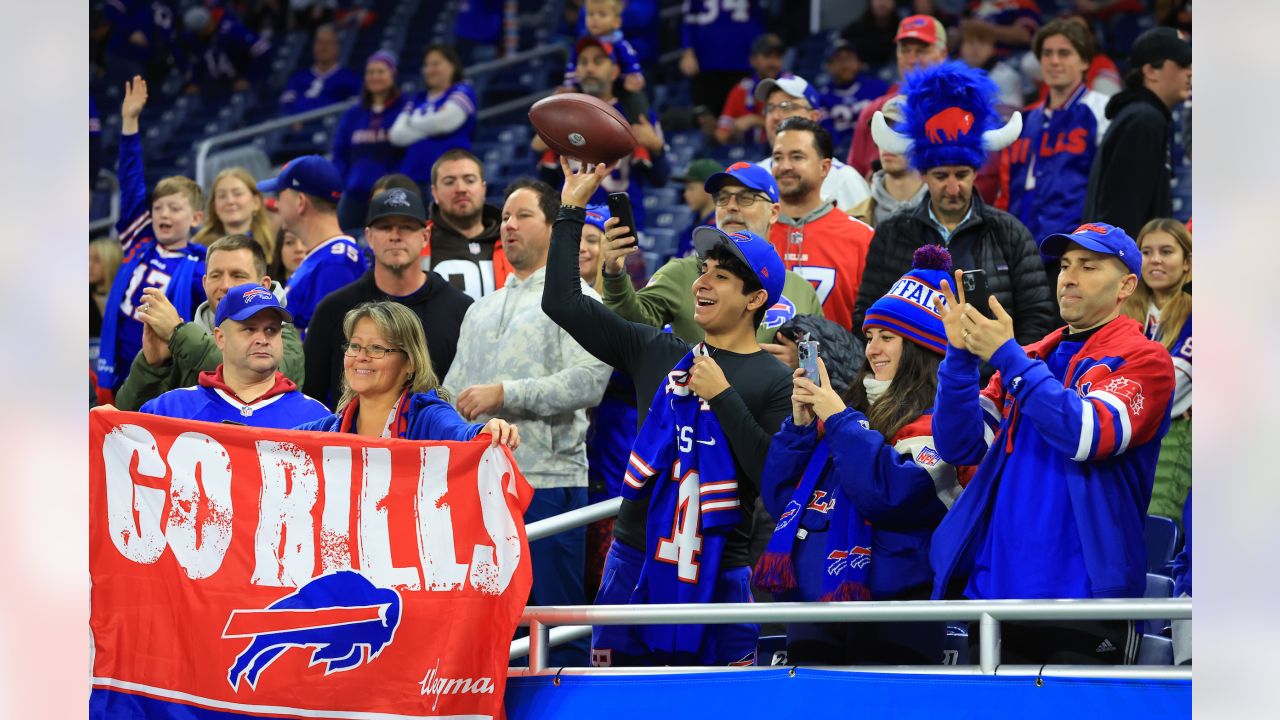 Buffalo Bills thankful for crowd, victory at Ford Field