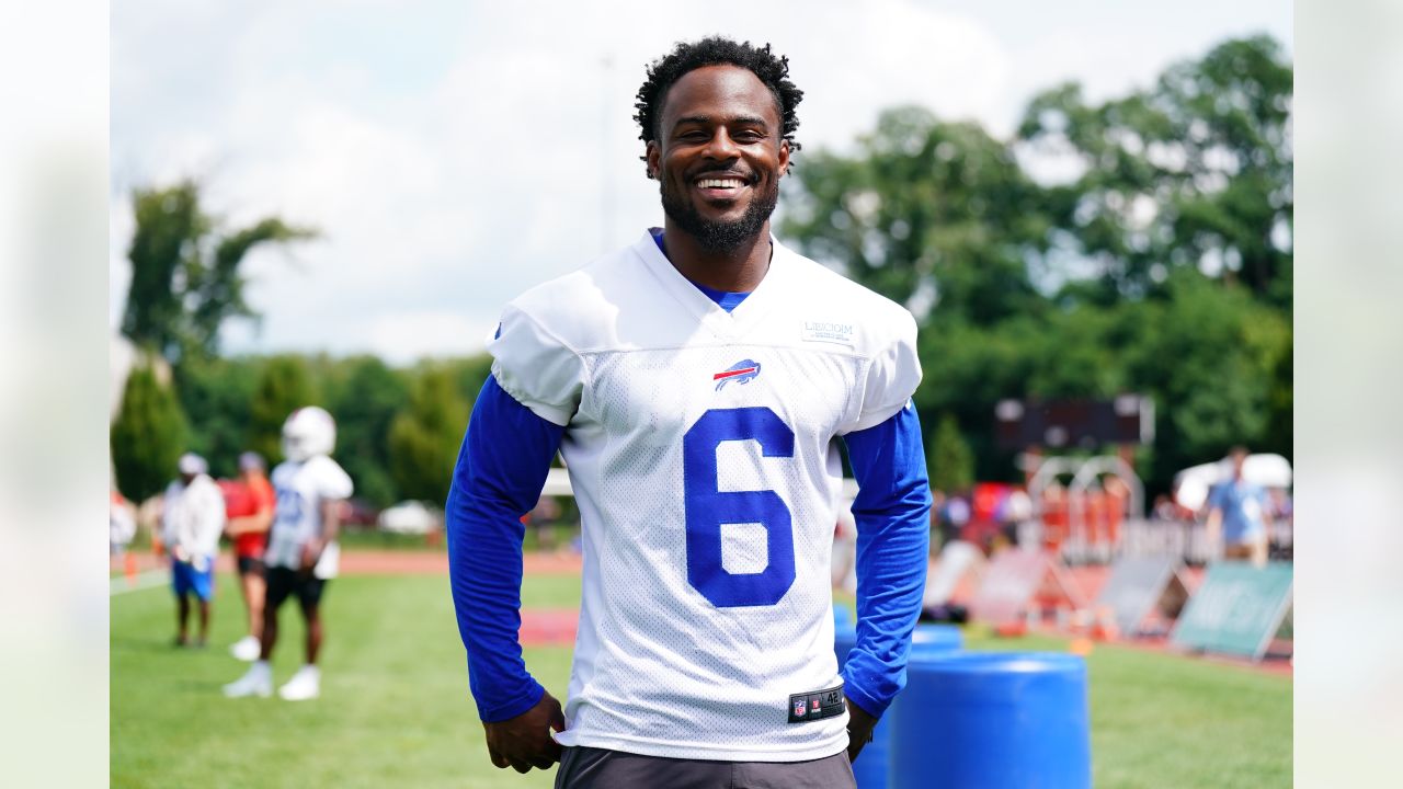 Buffalo Bills training camp: Underdog Reggie Gilliams gets new