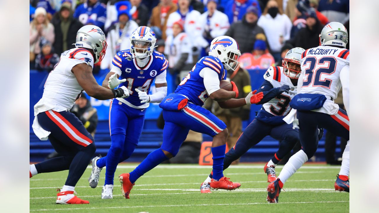 Buffalo Bills Dominate Miami Dolphins in 48-20 Win, Establishing themselves  as Top Team in the AFC - BVM Sports