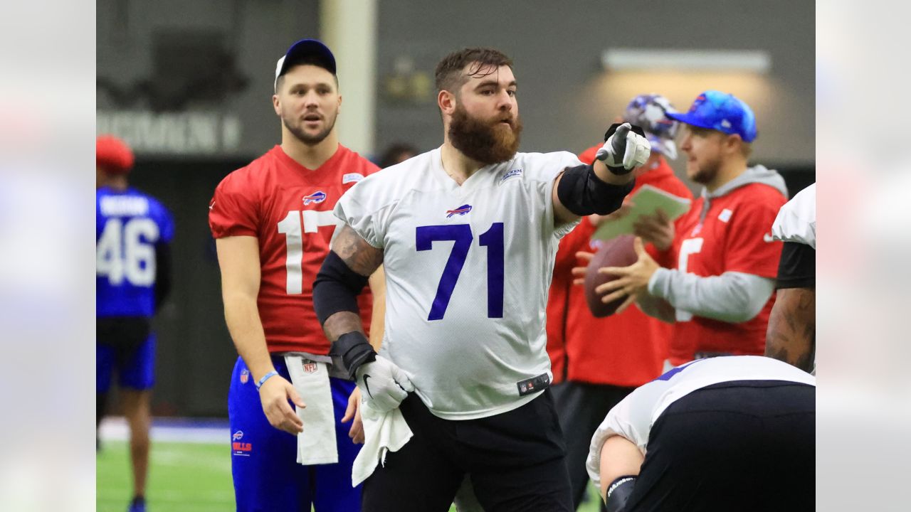 Mitch Morse looks like he belongs in Buffalo and bleeds process. : r/ buffalobills