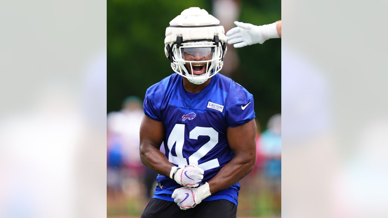 On Day 1 of Bills training camp, turkey burgers and toilet paper