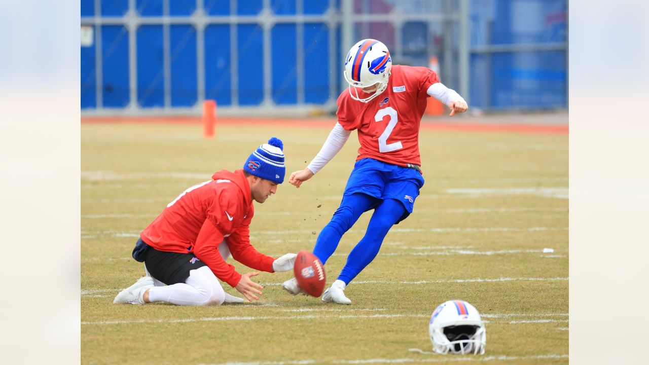 Injury report: Buffalo Bills Jordan Phillips and Isaiah McKenzie  questionable for wild card