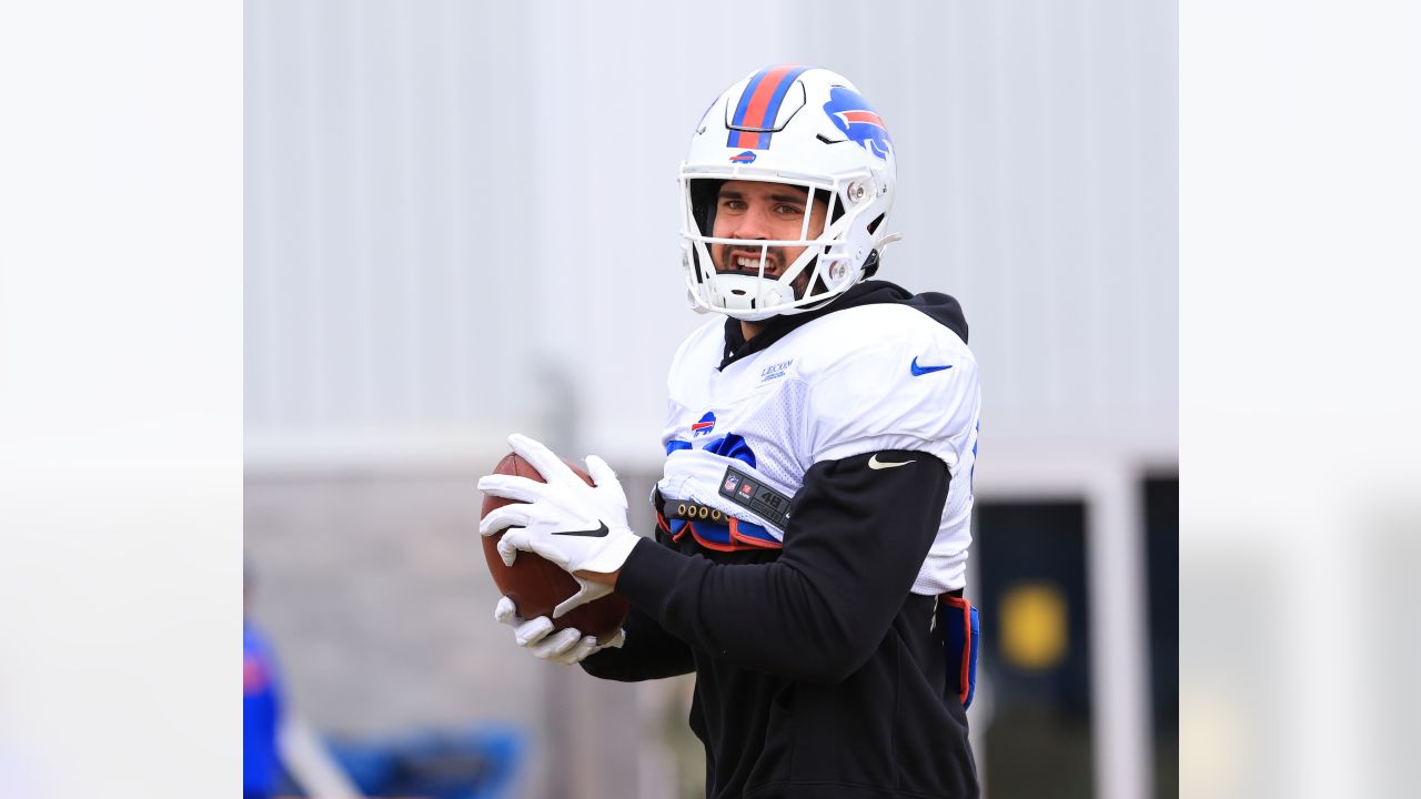 Bills’ McDermott hailed for leading through emotional week