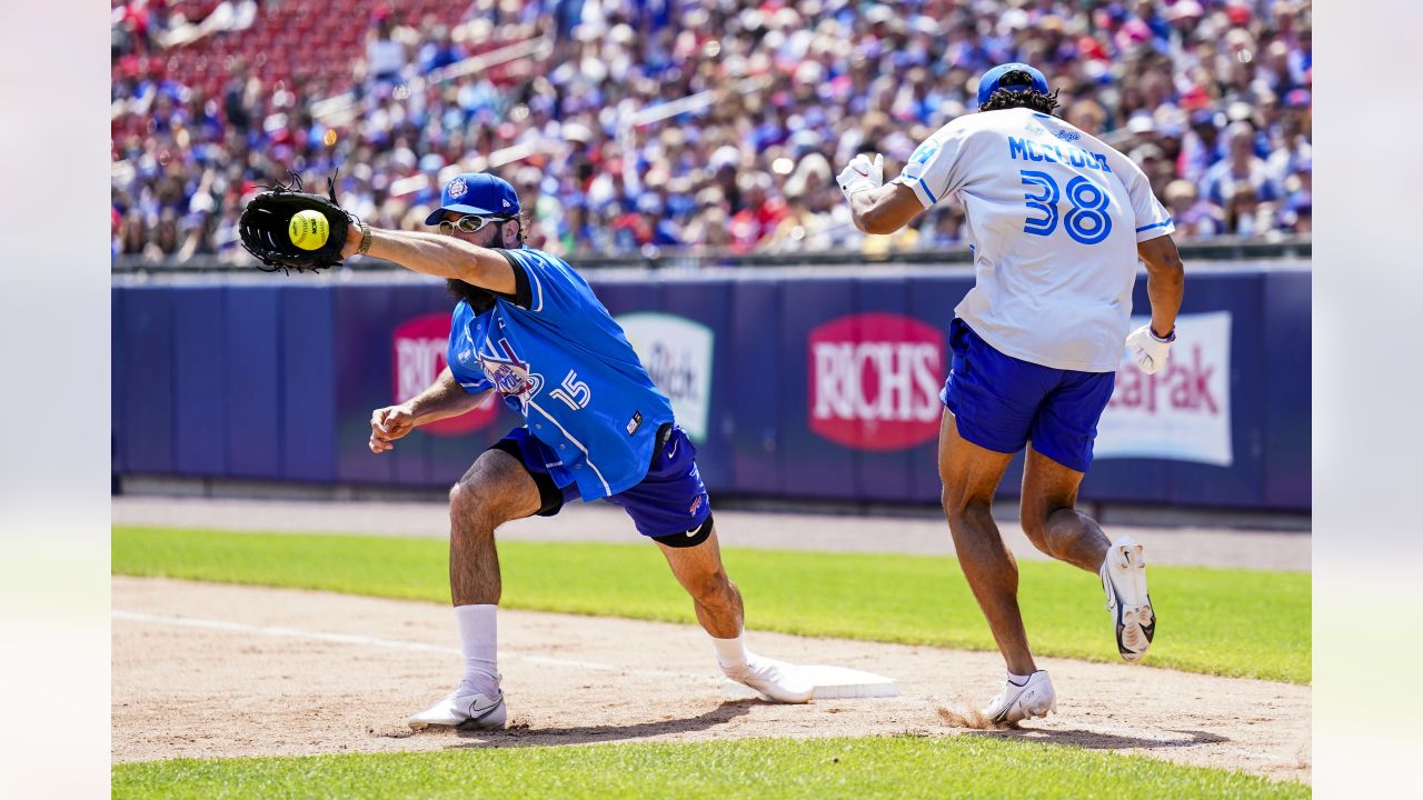 Micah Hyde Hosts Annual Charity Softball Game With Bills Teammates