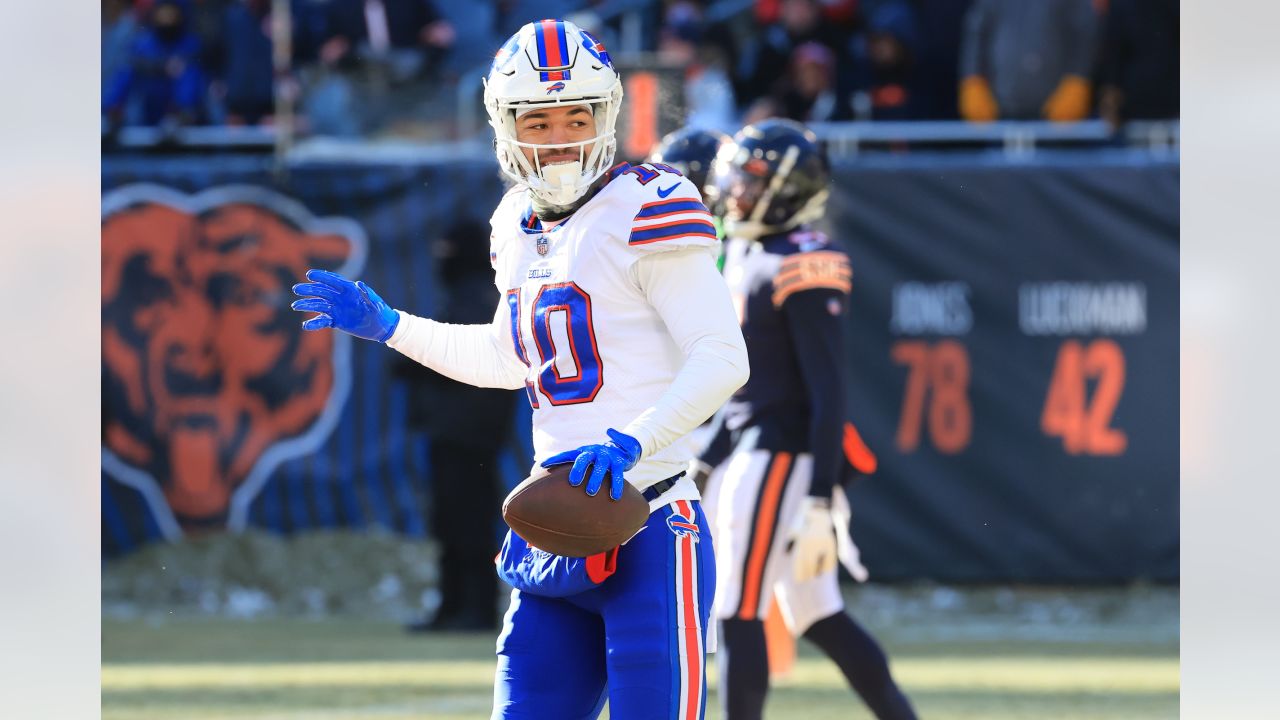 Bills defeat Bears 35-13 in frigid Christmas Eve matchup