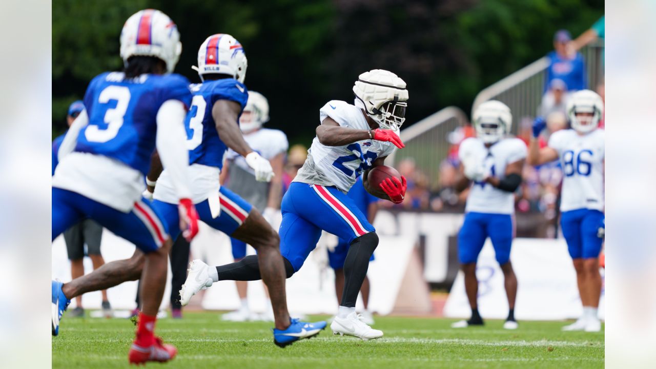 Buffalo Bills' Damar Hamlin Hosts Youth Football Camp - Sports Illustrated  Buffalo Bills News, Analysis and More