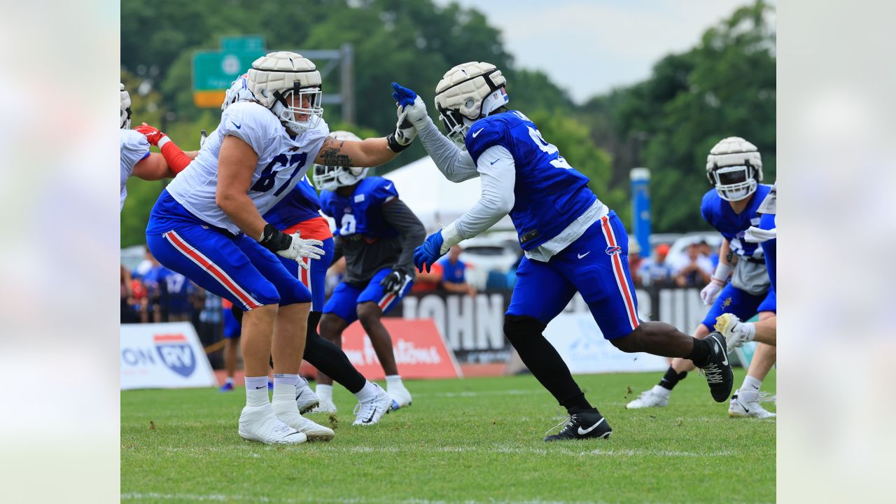 Buffalo Bills offensive lineman Tommy Doyle (72) warms up during practice  at the NFL football team's training camp in Pittsford, N.Y., Tuesday, Aug.  2, 2022. (AP Photo/Joshua Bessex Stock Photo - Alamy