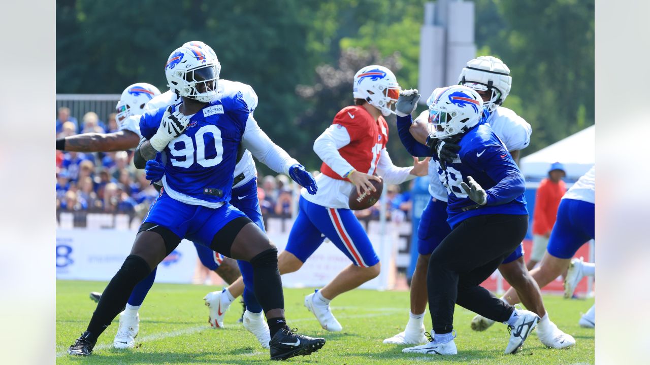 Video: Former Seahawks DL Poona Ford has dream highlight at Bills camp -  Field Gulls