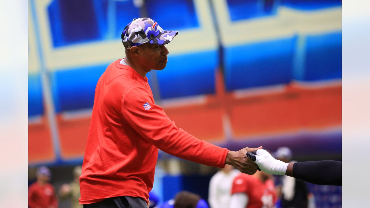 I want to be part of what's going on': Micah Hyde returns to Buffalo to  mentor Bills DBs while recovering from neck surgery