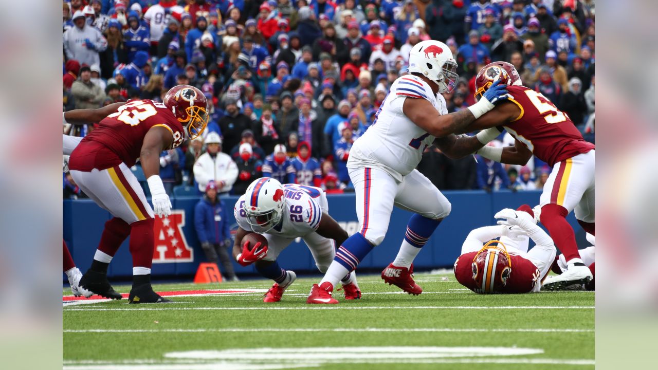 Buffalo Bills running back Devin Singletary (26) warms up before an NFL  football game against the Green Bay Packers, Sunday, Oct. 30, 2022, in  Buffalo, N.Y. (AP Photo/Rick Scuteri Stock Photo - Alamy