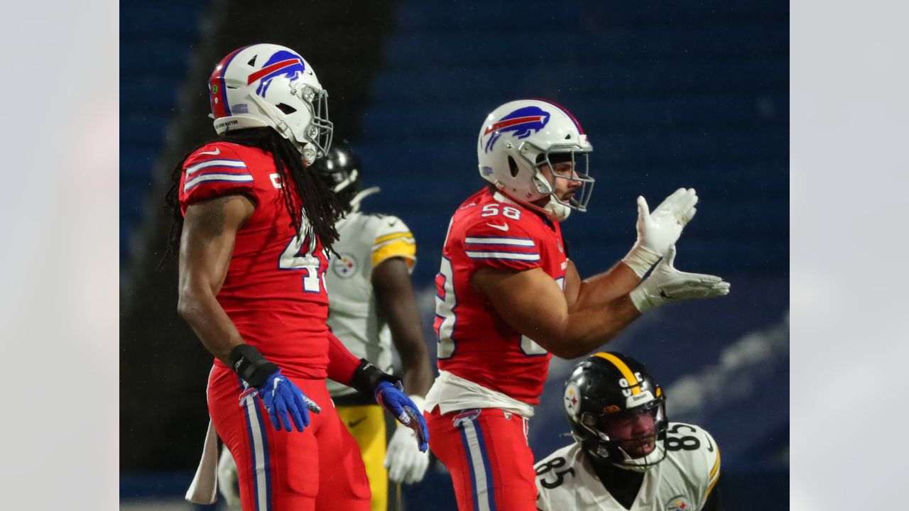 IRVINE, CALIFORNIA - 24 JUNE 2021: Football Helmets of the Pittsburgh  Steelers and Buffalo Bills, Week One Opponents in the NFL Editorial Photo -  Image of division, matchup: 226568656