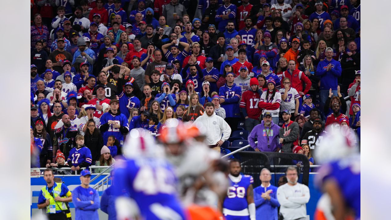 Buffalo Bills thankful for crowd, victory at Ford Field