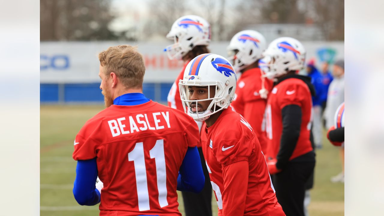 WR Beasley comes out of retirement to rejoin Buffalo Bills