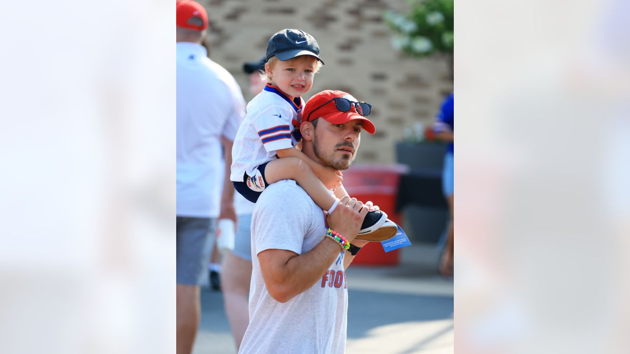 Buffalo Bills sign wide receiver, Mayfield native Andy Isabella