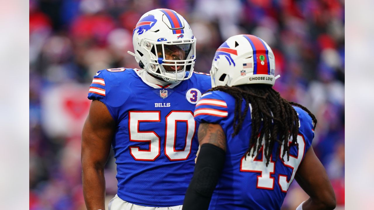 Bills survive Dolphins scare with rally to win AFC Wild Card game