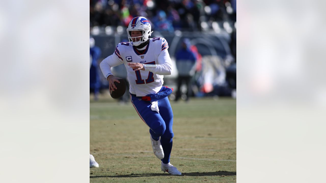 Buffalo Bills clinch AFC East title for third-straight season with win over  Bears