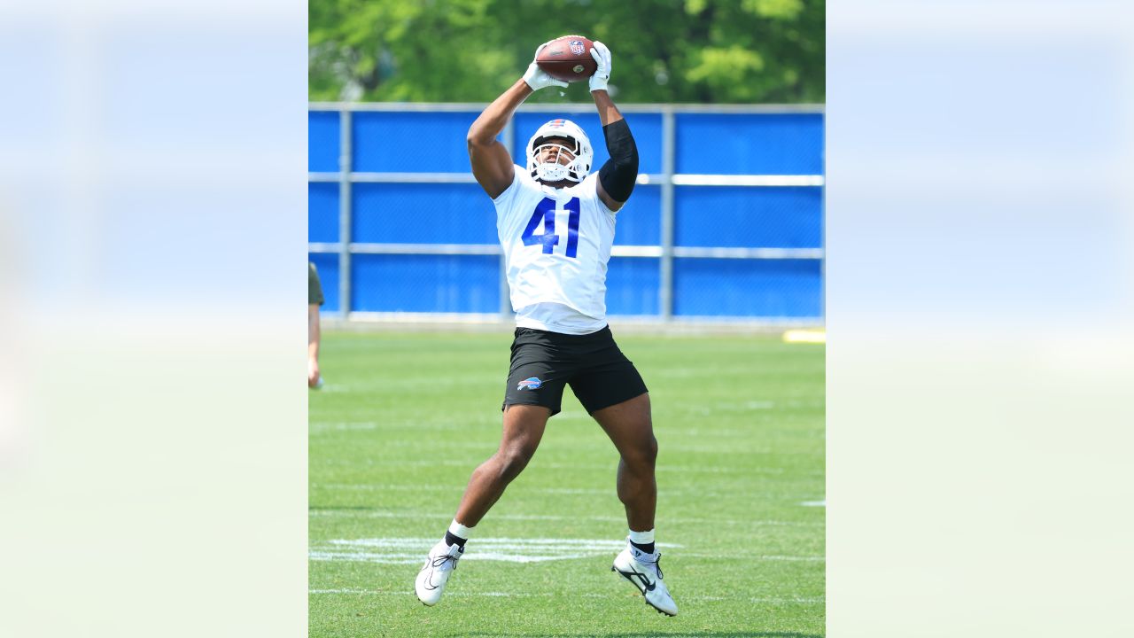 Bills rookie James Cook 'opening eyes' at training camp, splits