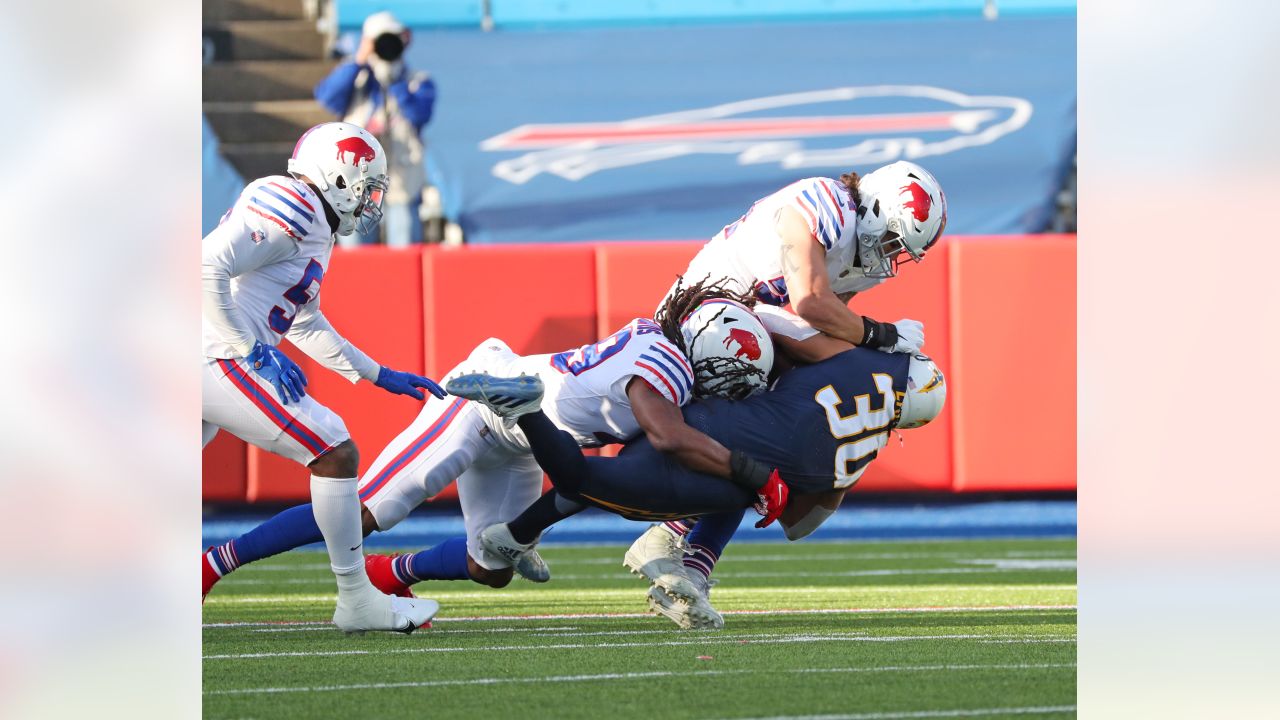 A.J. Klein has big game as Buffalo Bills defeat Los Angeles Chargers