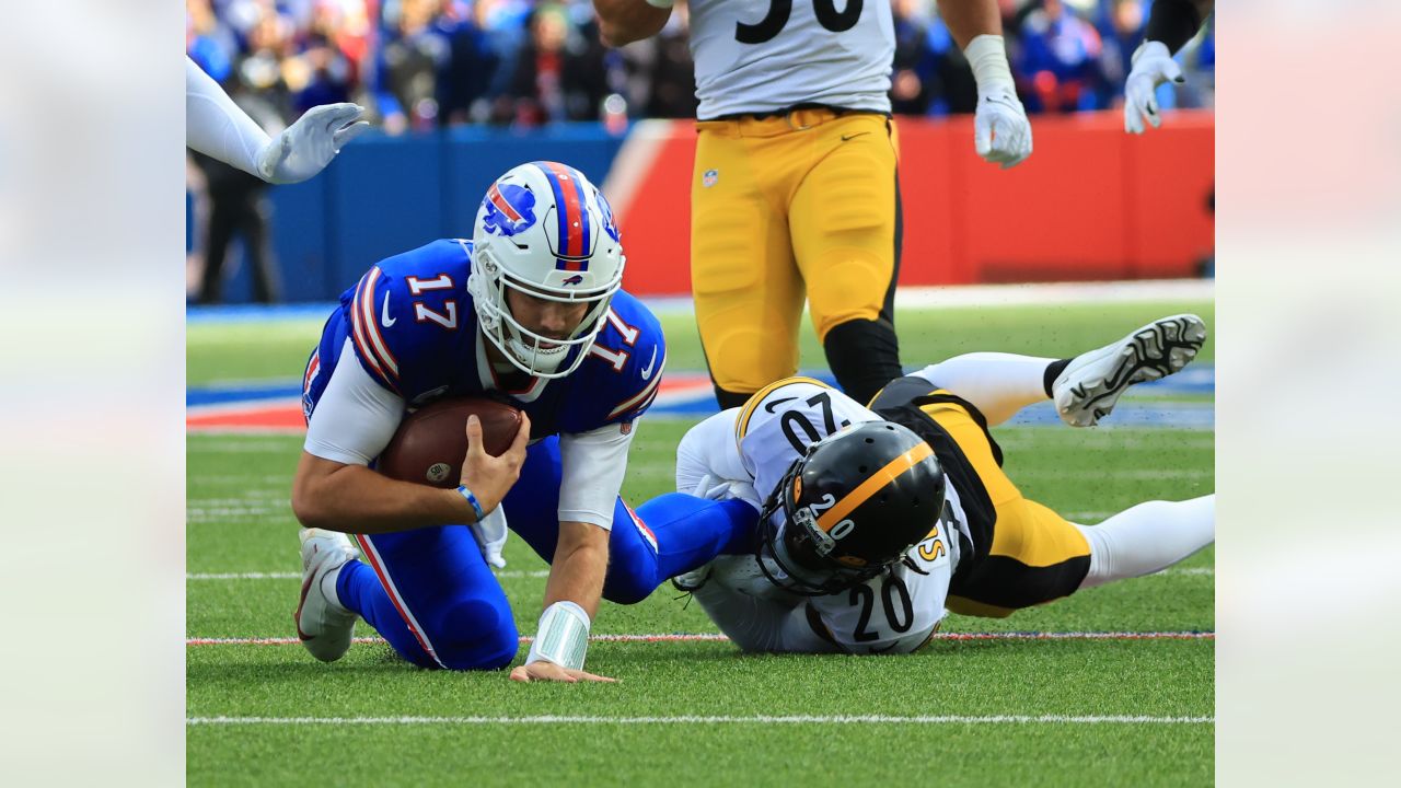Bills blow out Steelers, photos