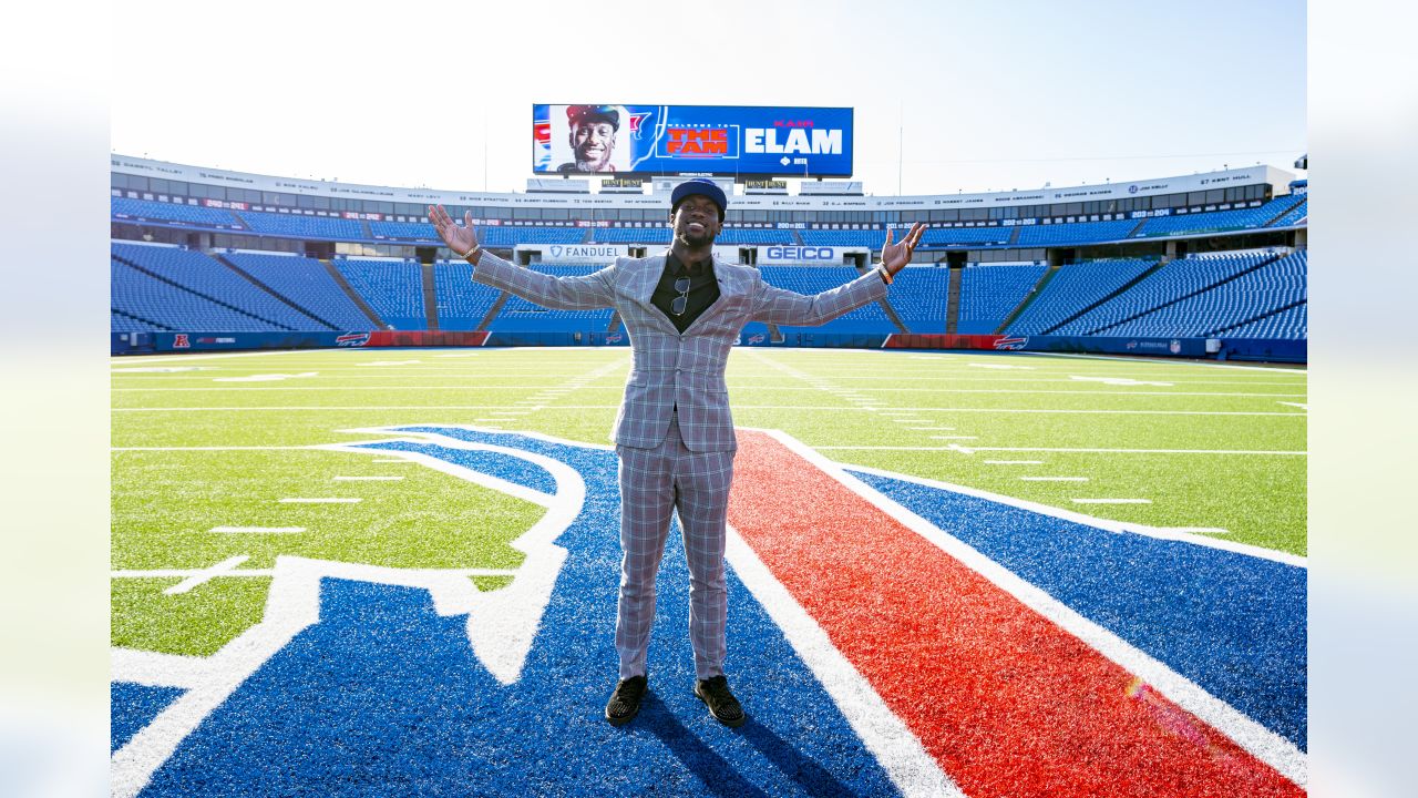 Elam arrives at One Bills Drive