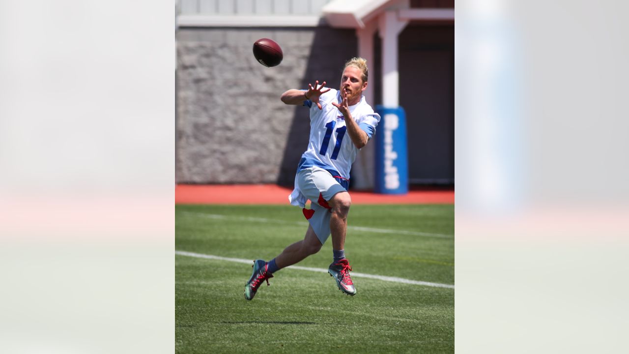 Bills training camp 2021: Cole Beasley takes center stage; 8