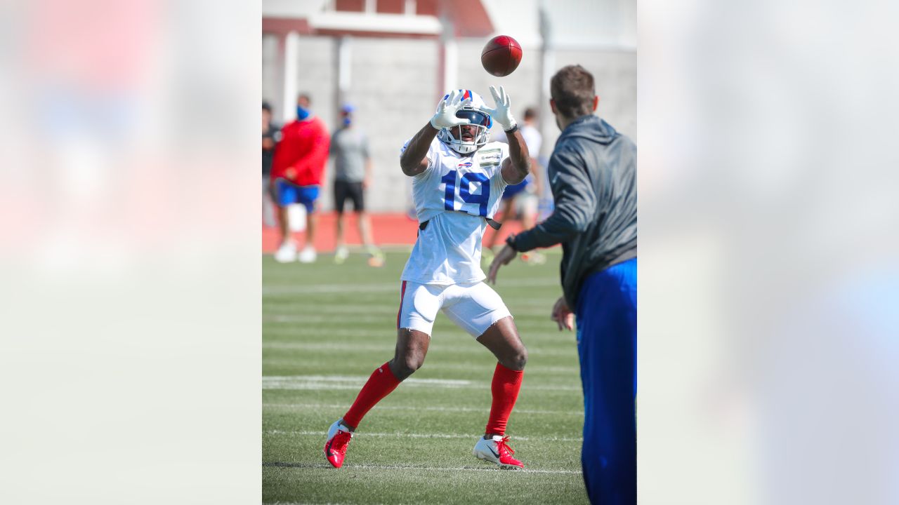 Josh Allen comes in defense of Stefon Diggs after Bills WR raises  uncertainty around his future - “I fu**ing love him”