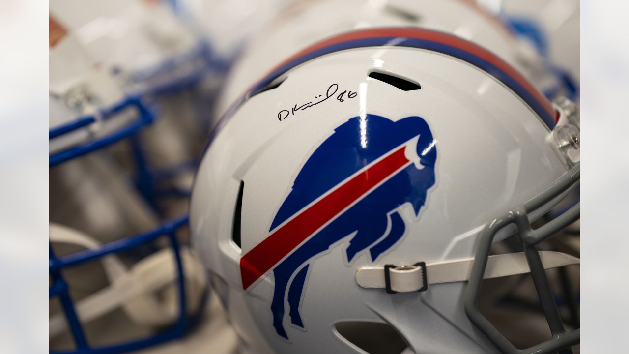 Buffalo Bills tight end Dalton Kincaid (86) makes a catch during the NFL  football team's rookie minicamp in Orchard Park, N.Y., Friday May 12, 2023.  (AP Photo/Jeffrey T. Barnes Stock Photo - Alamy