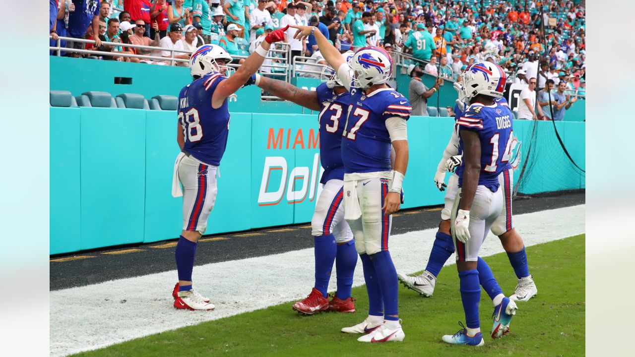 Dawson Knox (88) and Josh Allen (17). Buffalo Bills vs Miami Dolphins at Hard Rock Stadium, September 19, 2021.  Photo by Bill Wippert