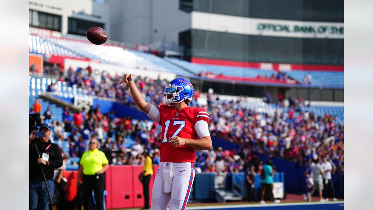 BILLS CAMP: Over 35,000 fans attend 'Return of the Blue and Red