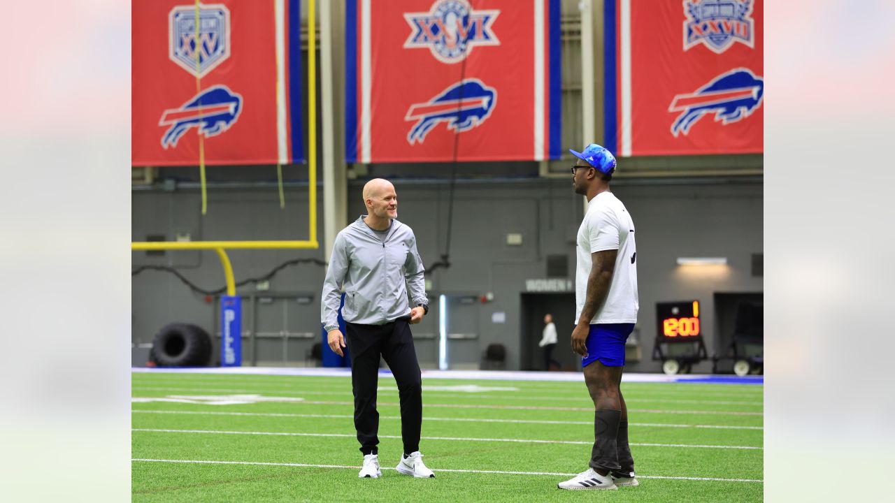 Buffalo Bills on X: WINdy City! #BUFvsCHI