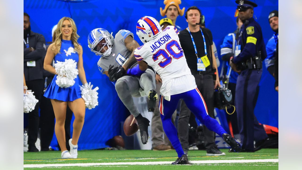 Social media feasts on Bills' Thanksgiving win over the Lions