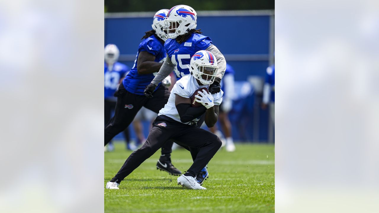 Damar Hamlin works out with Bills during OTAs