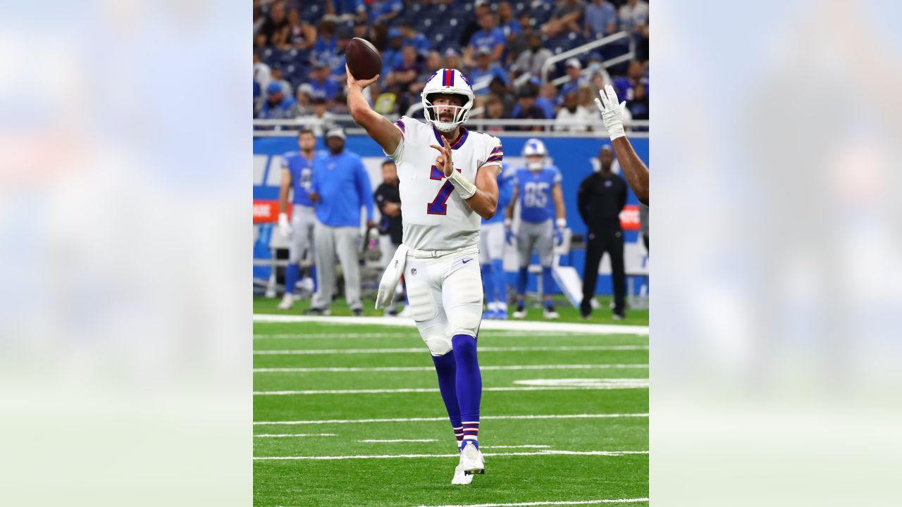 Jake Fromm leads Bills in 16-15 comeback victory over Lions - The San Diego  Union-Tribune