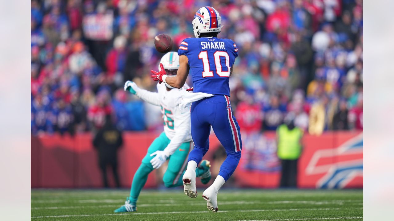 Dolphins vs. Bills final score, results: Buffalo hangs on in  turnover-filled game, advances to divisional round