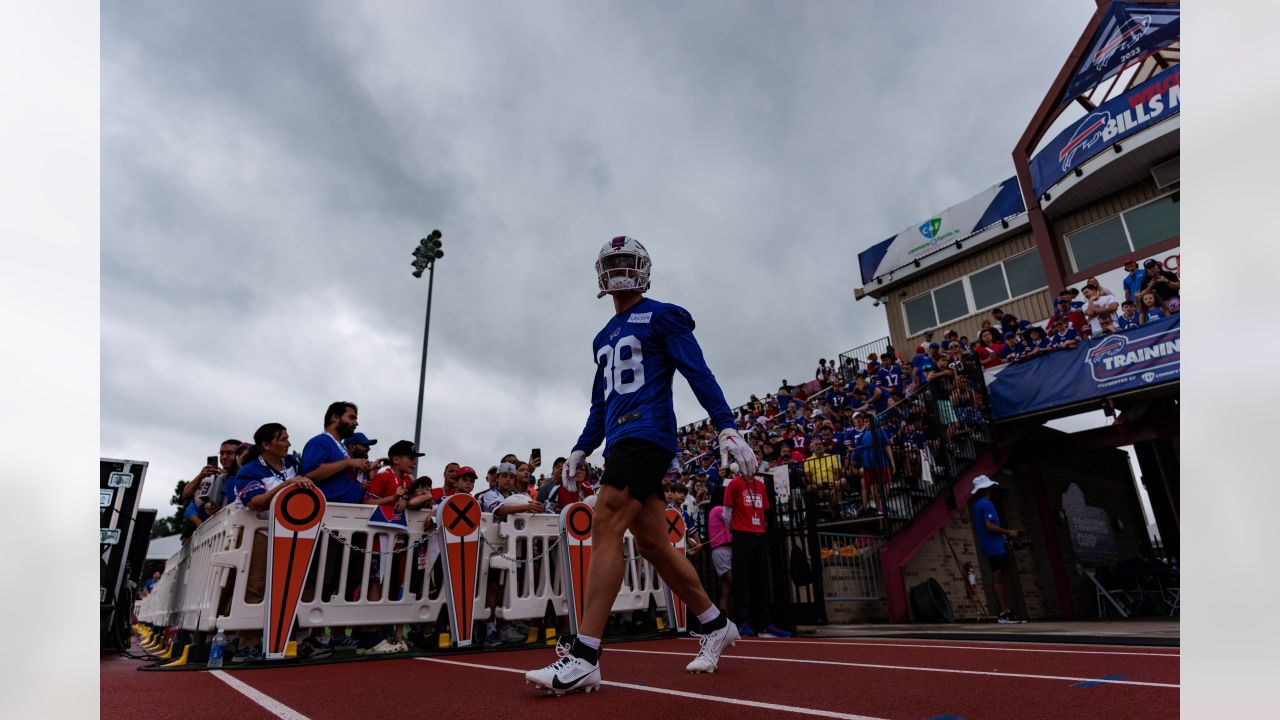 Buffalo Bills cornerback Kyron Brown (32) runs on the field during the  first half of an