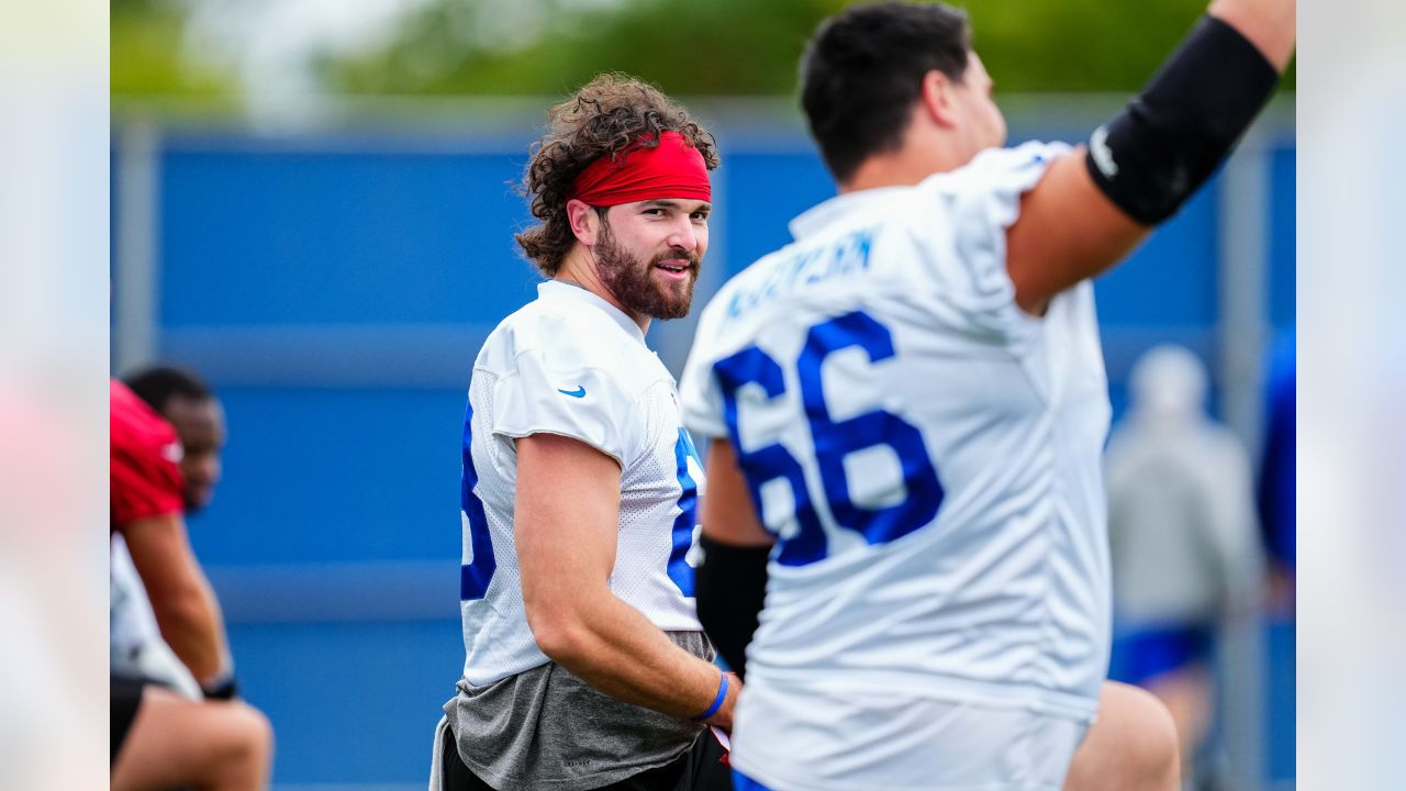 Buffalo Bills UDFA Alec Anderson celebrates joining team by chokeslamming  friend through table 