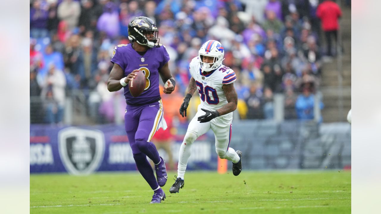 BALTIMORE, MD - OCTOBER 02: Baltimore Ravens running back J.K. Dobbins (27)  runs the ball for a touchdown during the Buffalo Bills versus Baltimore  Ravens NFL game at M&T Bank Stadium on