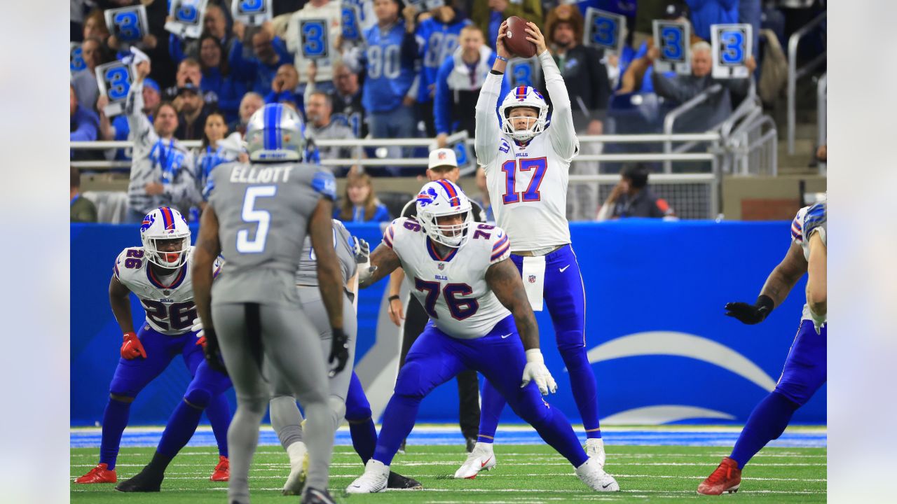 Social media feasts on Bills' Thanksgiving win over the Lions