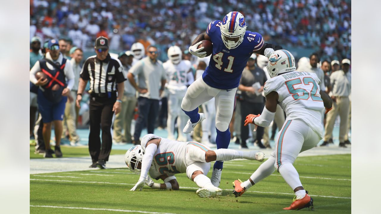 Bills vs Dolphins: CB Christian Benford injured midway through second  quarter - Buffalo Rumblings