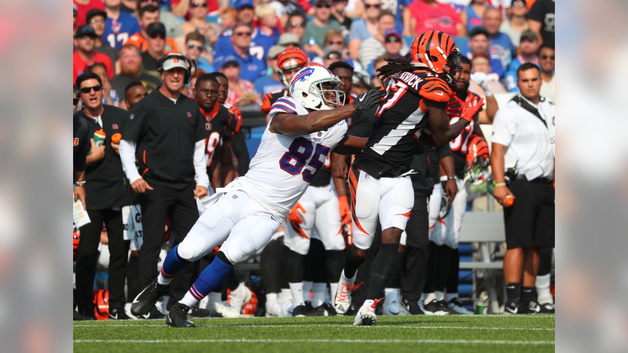 August 17, 2017: Buffalo Bills tight end Charles Clay (85) in action during  the NFL game