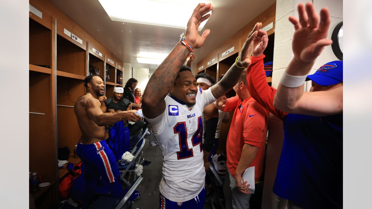 Josh Allen leads clutch drive for game-winning FG, Bills beat Lions 28-25  on Thanksgiving