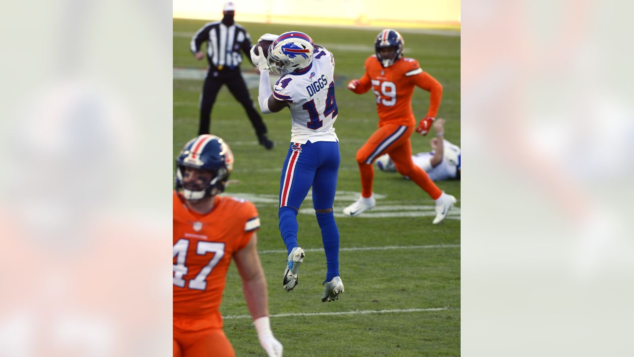 Bills Beat Broncos 48-19 for First AFC East Crown Since 1995