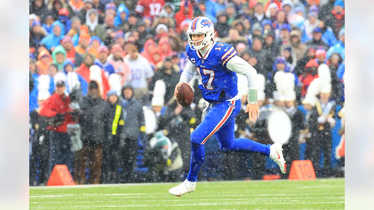 Elias Sports Bureau on X: The Buffalo Bills' Dawson Knox caught two  touchdowns in the first quarter tonight. He is the first player with 2+  receiving touchdowns in the first quarter of