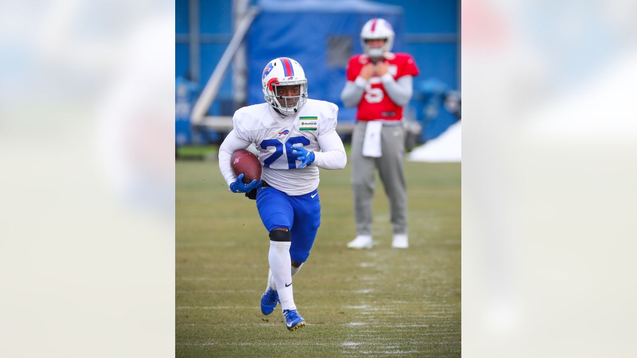 Bills' Stefon Diggs gifts young fan custom shoes after dad's death