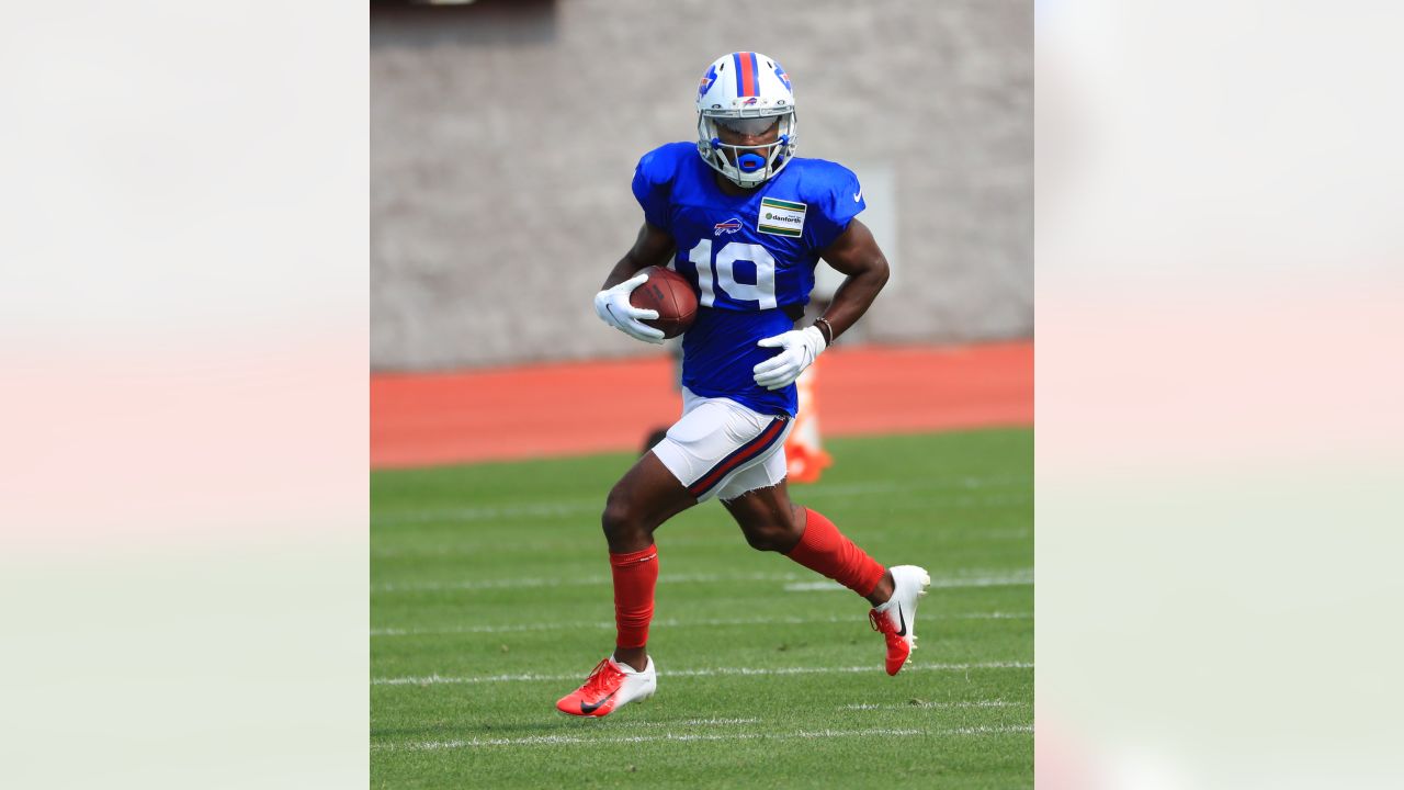 Buffalo Bills' Tremaine Edmunds Matt Milano miss practice due to injuries