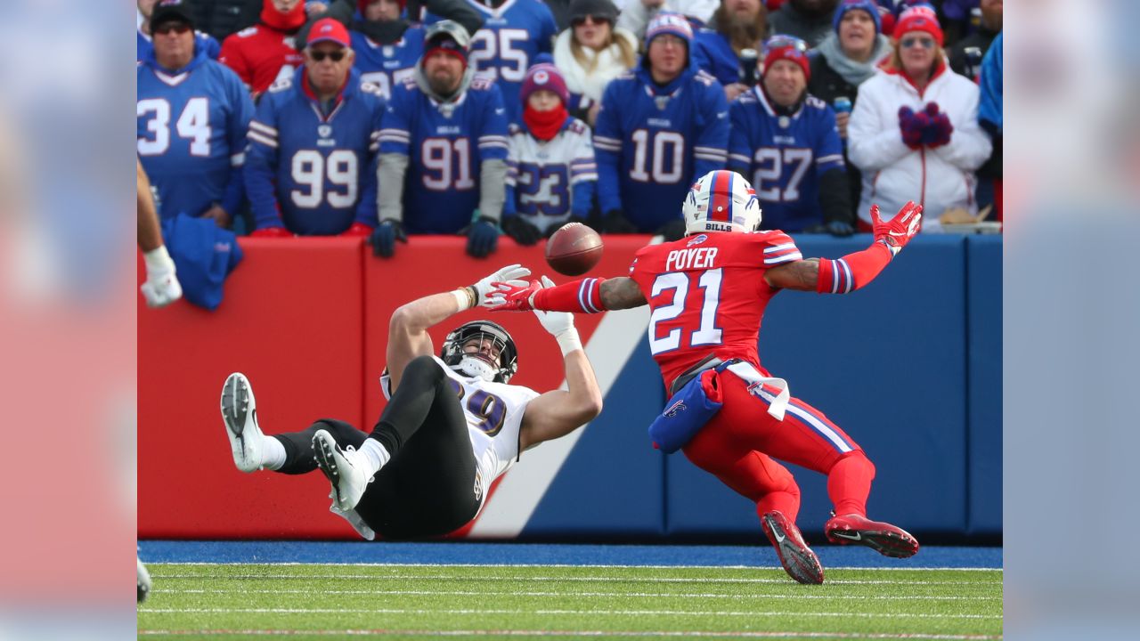 Houston, Texas, USA. 14th Oct, 2018. Buffalo Bills defensive tackle  Harrison Phillips (99) holds the ball aloft after a fumble recovery during  the third quarter of the NFL regular season game between