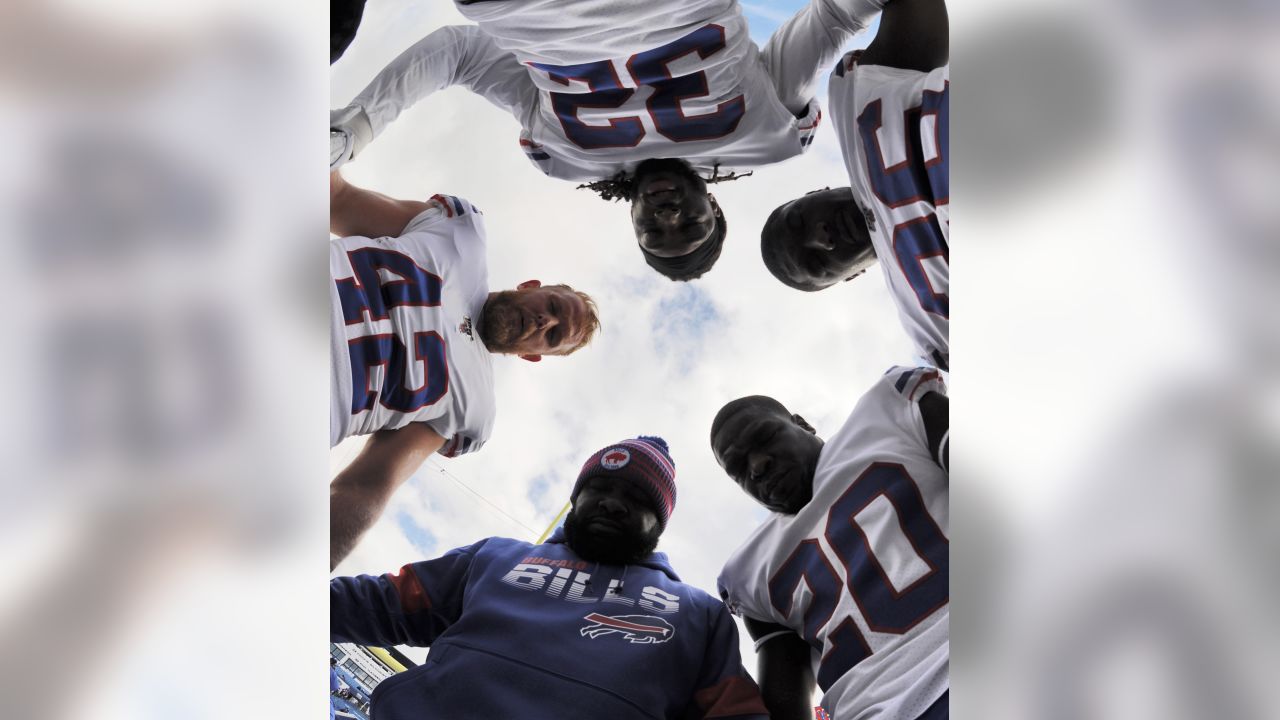 Buffalo Bills running back Devin Singletary (26) warms up before an NFL  football game against the Green Bay Packers, Sunday, Oct. 30, 2022, in  Buffalo, N.Y. (AP Photo/Rick Scuteri Stock Photo - Alamy