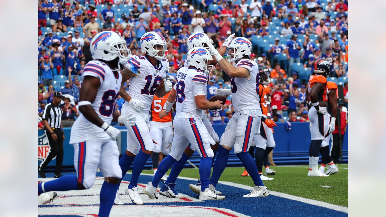 Buffalo Bills punter Matt Araiza, right, and long snapper Reid Ferguson  warm up before a preseason NFL football game against the Denver Broncos in  Orchard Park, N.Y., Saturday, Aug. 20, 2022. (AP