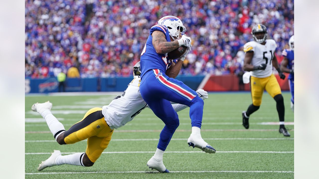 Bills overwhelm Steelers in first half, win 38-3 in dominant fashion